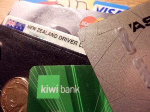 Geldzaken voor je verre reis: creditcard of contact geld