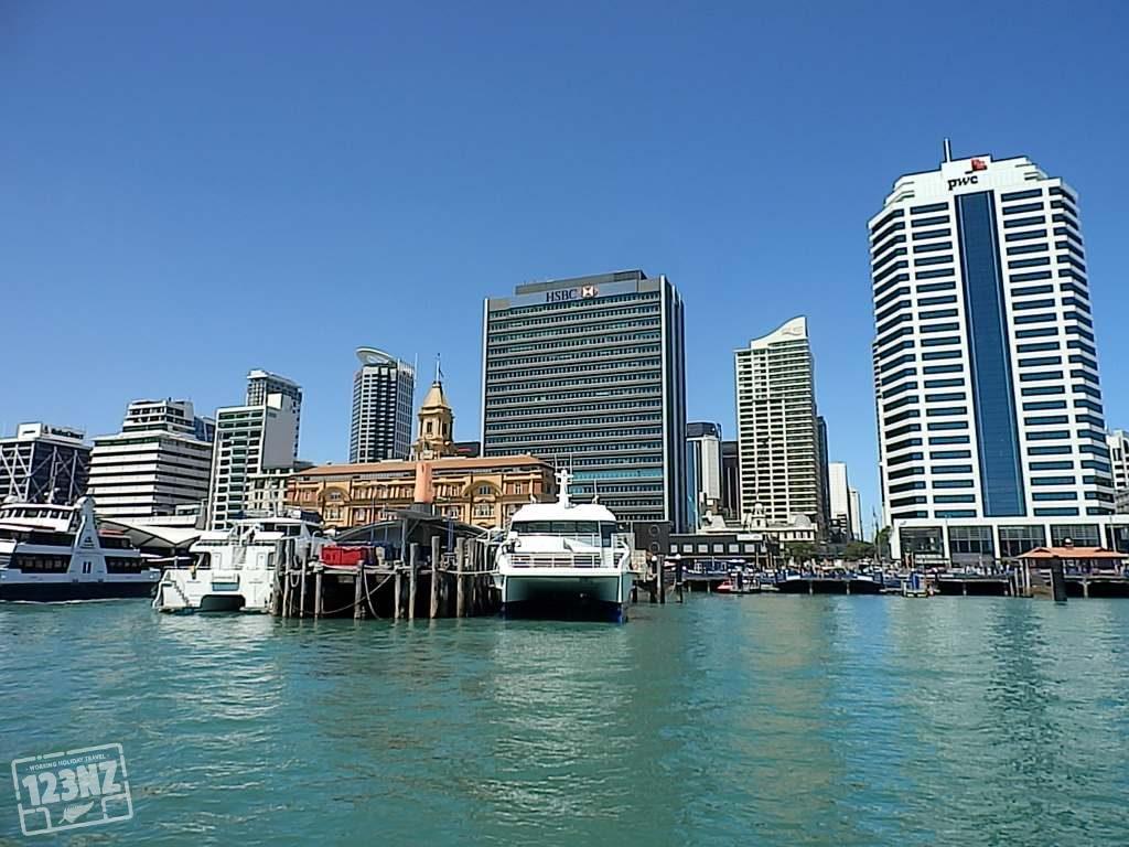 Met de ferry vertrekken - Auckland